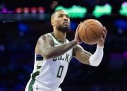 开云体育app-雄鹿主力球员赛季初复出表现抢眼