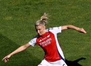 开云体育下载-阿森纳突破传统，主教练高举双臂