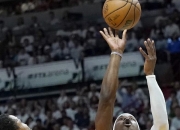 开云体育平台APP-诺维奇门将扑出关键球，助球队险胜对手