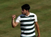 开云体育中国-阿尔及利亚运动员势不可挡，向前冲刺