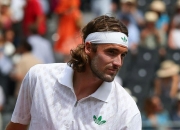 开云体育官网-包含温网完胜法网，西西帕斯高光表现的词条