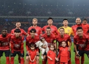 开云体育app-那不勒斯球迷沉浸在胜利喜悦中，期待下场比赛的简单介绍