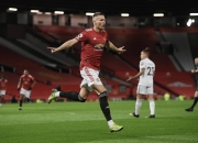 开云平台-曼联战术调整带来新气象，球队士气大涨