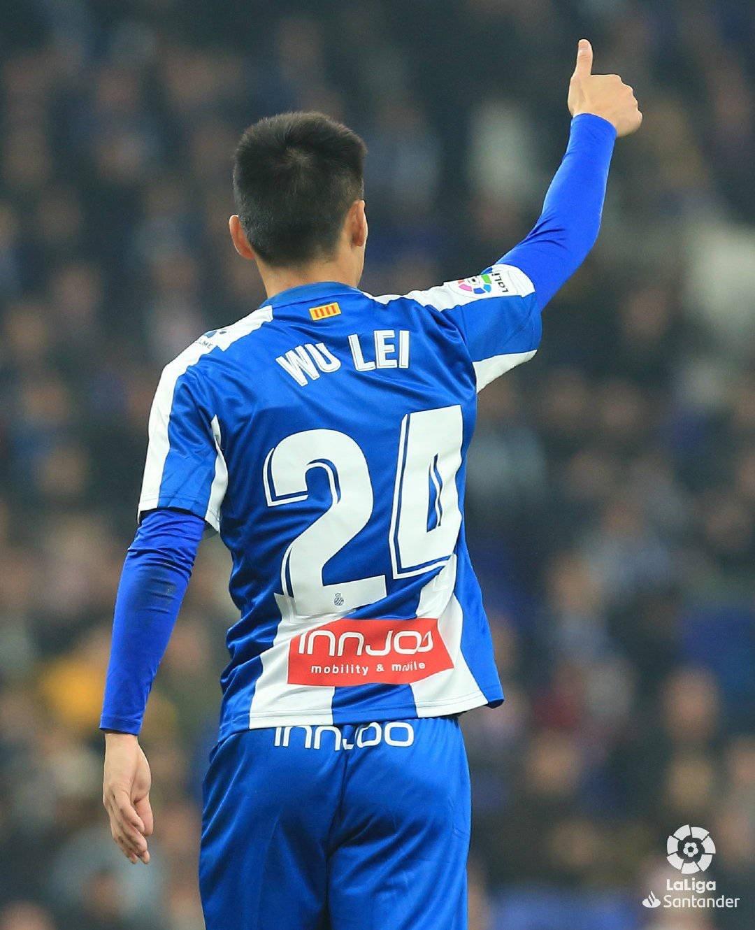 包含欧洲篮球传奇再现：西班牙巨星回归母队谱写新篇章的词条