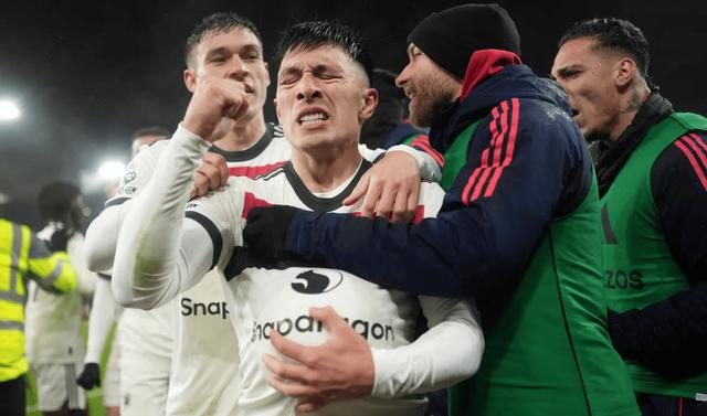 利物浦客场遭遇惨败,球队卫冕形势堪忧 利物浦客场遭遇惨败,球队卫冕形势堪忧