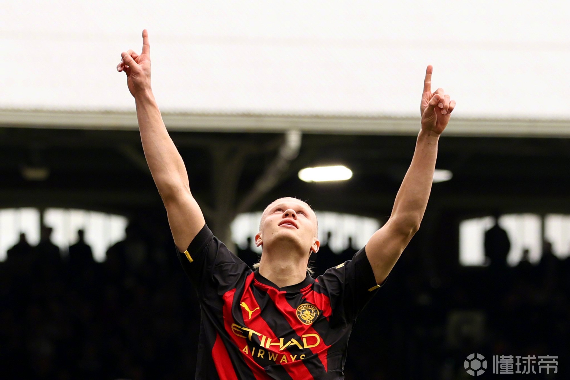 关于利物浦-热刺,客场遭受失利,争夺领跑权利暂时落空的信息 关于利物浦-热刺,客场遭受失利,争夺领跑权利暂时落空的信息