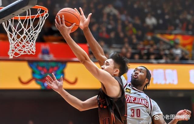 关于篮坛新秀崭露头角,精彩表现引爆全场的信息 关于篮坛新秀崭露头角,精彩表现引爆全场的信息