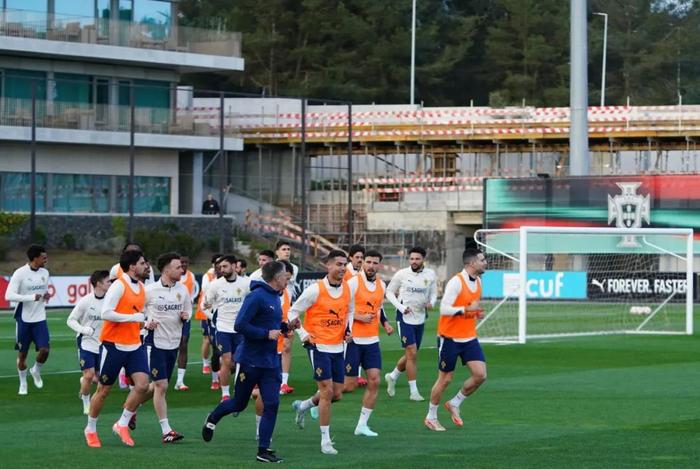 包含参加欧国联赛的球队备战充分,全力争胜的词条 包含参加欧国联赛的球队备战充分,全力争胜的词条