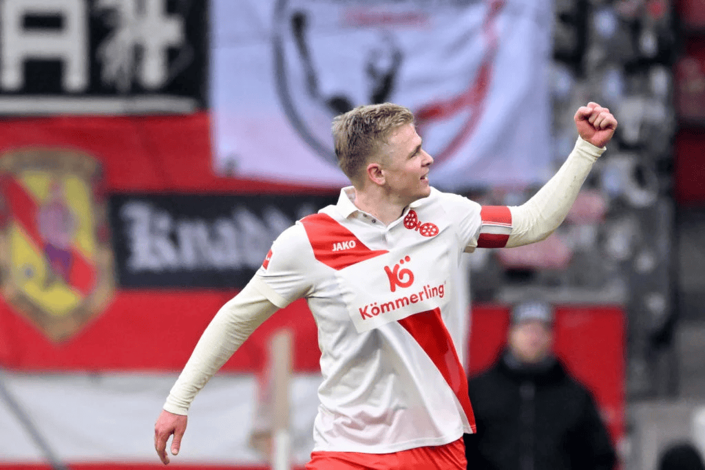 关于独步全欧:拜仁慕尼黑:力擒美因茨的信息 关于独步全欧:拜仁慕尼黑:力擒美因茨的信息