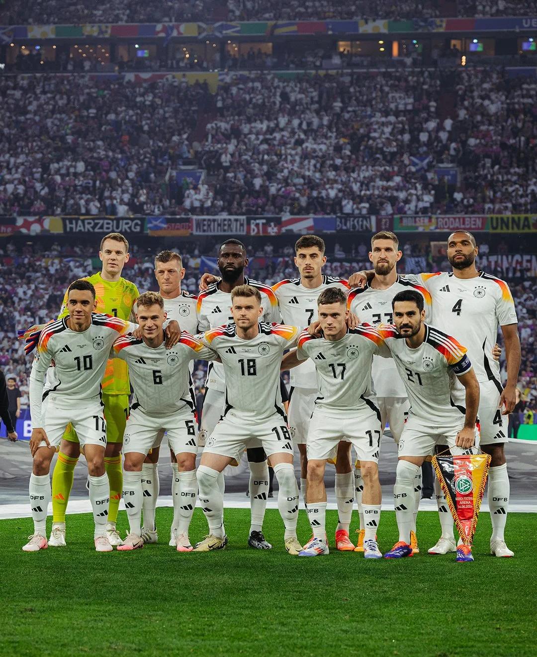 德国队带着胜利回国,挺进下一轮 德国队带着胜利回国,挺进下一轮