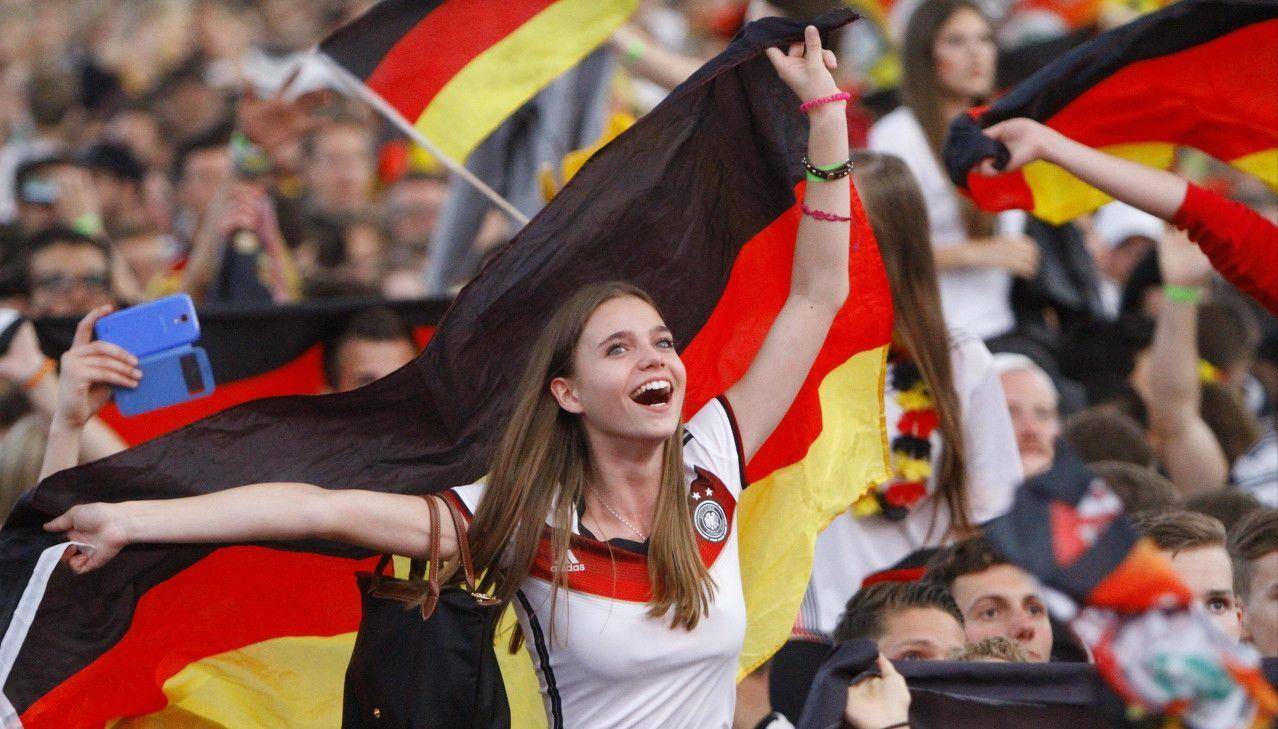 德国女足队雄心勃勃,备战世界杯决赛 德国女足队雄心勃勃,备战世界杯决赛