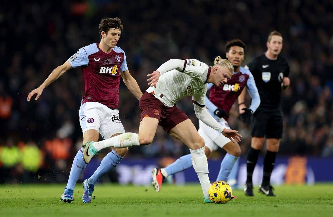 青岛黄海主场取胜,力保争冠希望 青岛黄海主场取胜,力保争冠希望