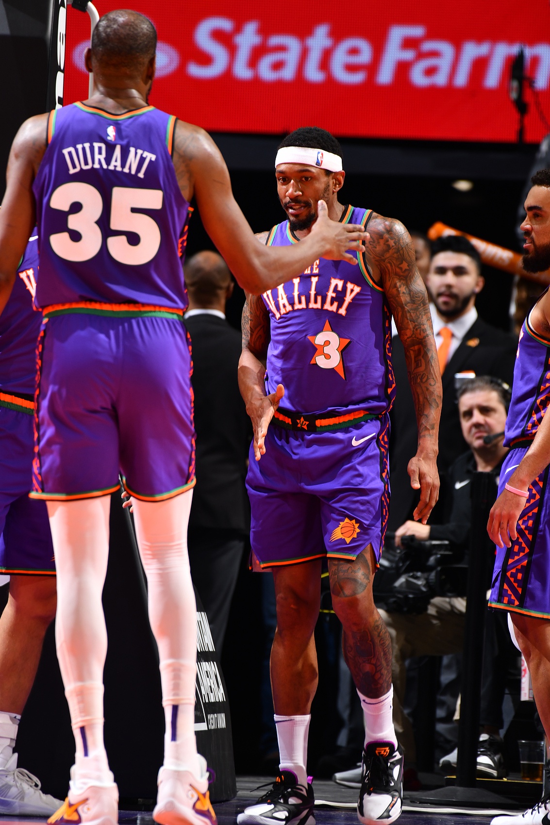 青岛黄海主场取胜,力保争冠希望 青岛黄海主场取胜,力保争冠希望