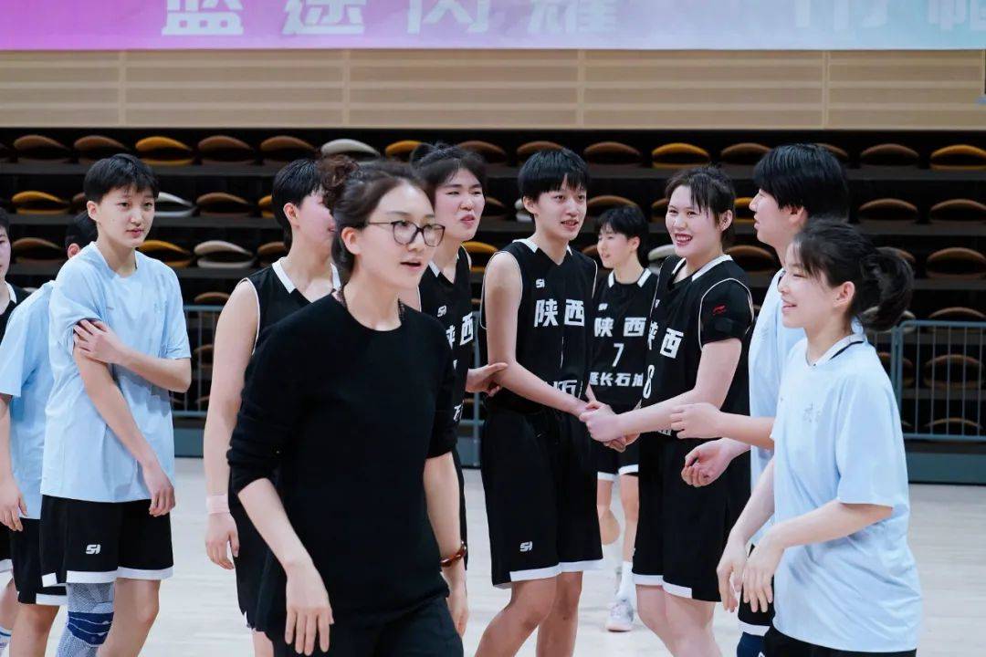 彼得·耶利斯克捷克队总教练制定战术备战欧预赛 彼得·耶利斯克捷克队总教练制定战术备战欧预赛