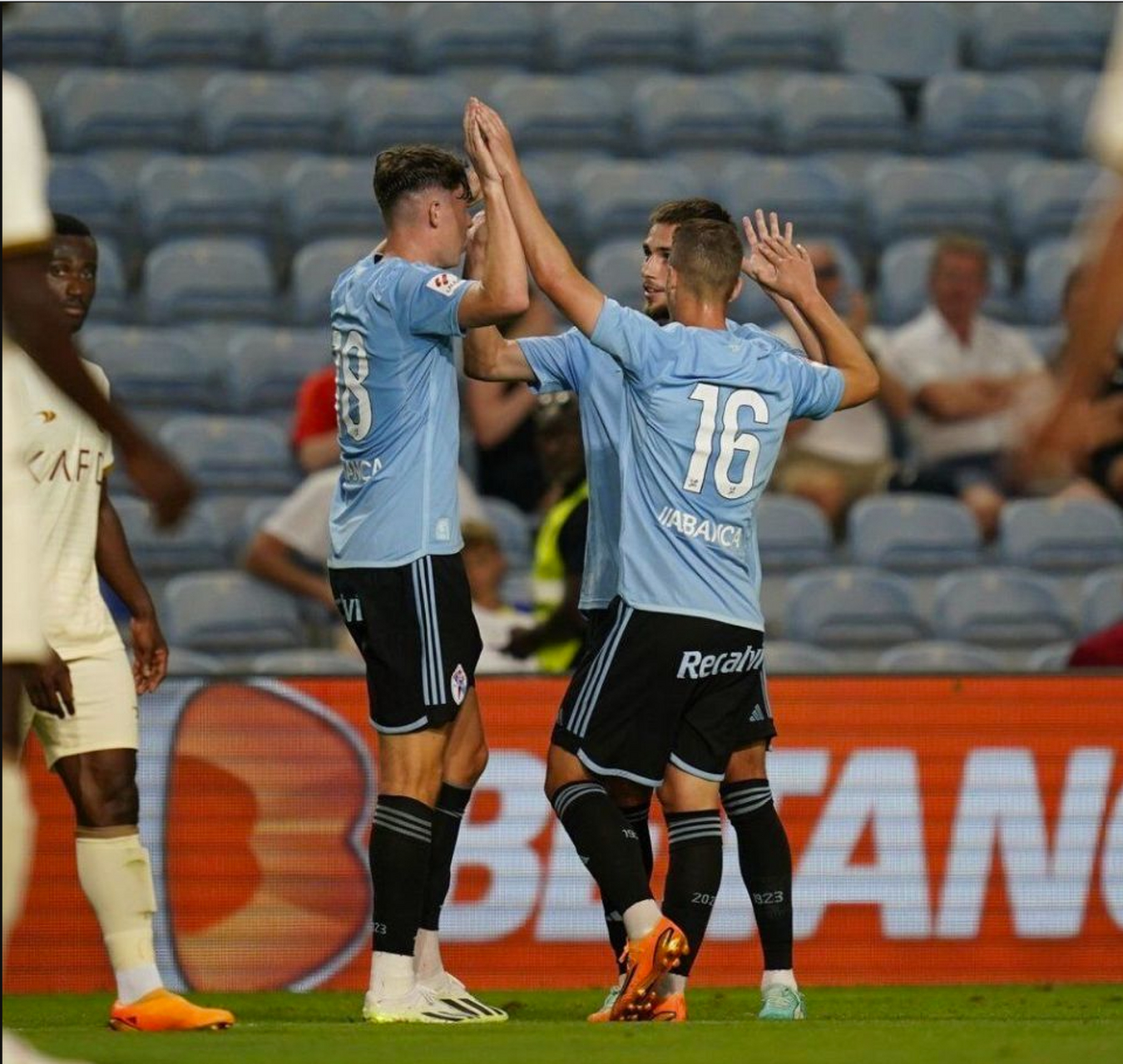 塞尔塔进入备战季前赛策划，新赛季目标聚焦