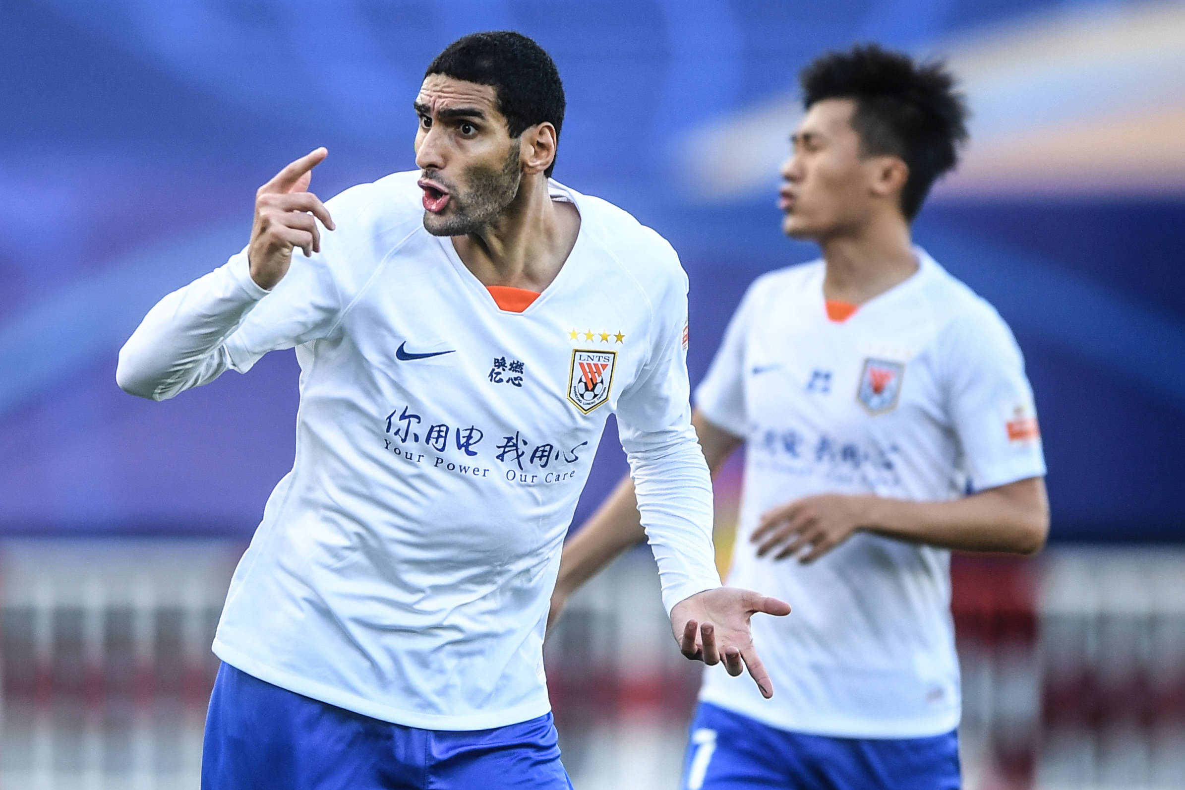 山东鲁能客场不敌广州恒大,遗憾失利反复无力 山东鲁能客场不敌广州恒大,遗憾失利反复无力