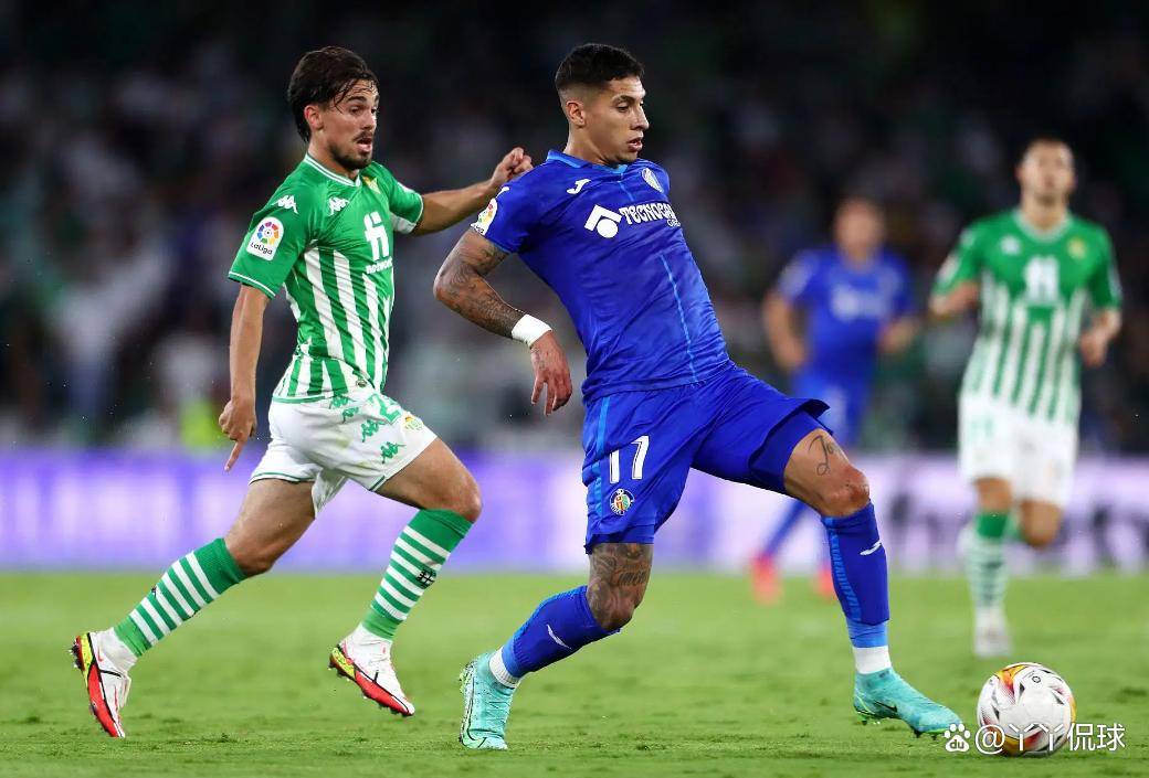 皇家贝蒂斯客场逼平莱万特，暂时保级形势稳定