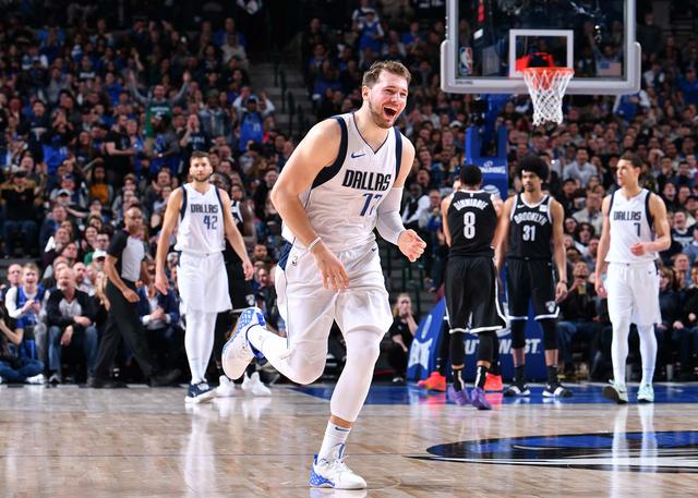 篮网主场力克独行侠霸气继续领跑东部 篮网主场力克独行侠霸气继续领跑东部