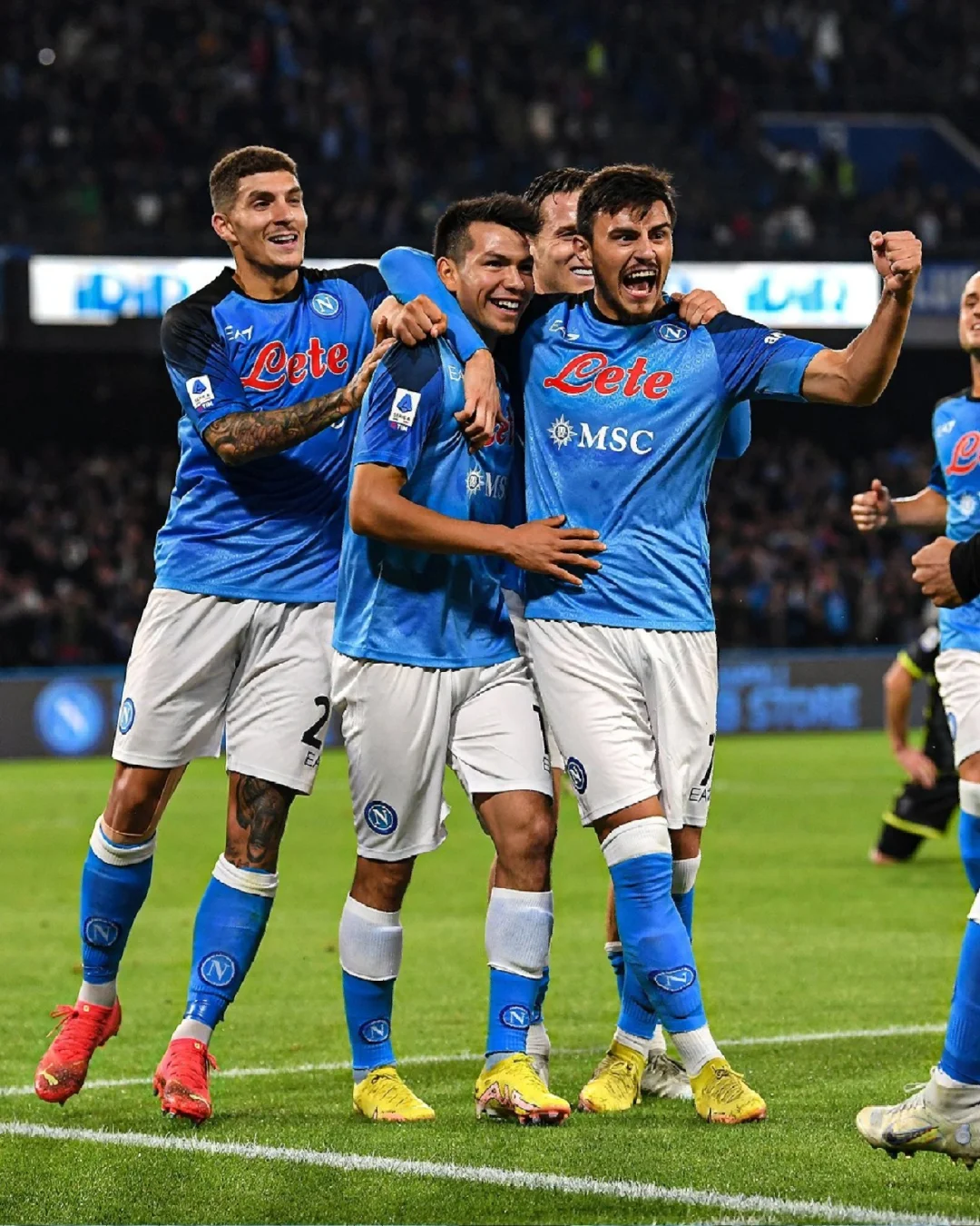 那不勒斯扩大优势,为冠军加固基石 那不勒斯扩大优势,为冠军加固基石