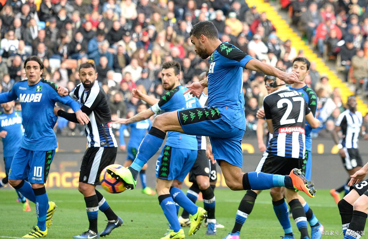 RB莱比锡球队表现出色,稳步向前推进 RB莱比锡球队表现出色,稳步向前推进