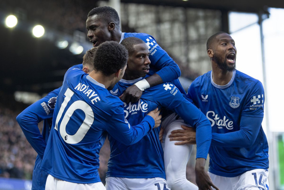 埃弗顿主场失利,追分形势更趋严峻 埃弗顿主场失利,追分形势更趋严峻