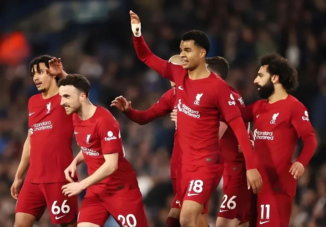 利物浦逆袭,半决赛战胜多特蒙德! 利物浦逆袭,半决赛战胜多特蒙德!