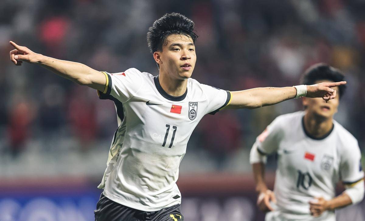 青年球员崭露头角，闪耀亚洲足坛未来