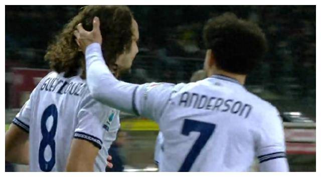 肯尼亚国家队紧追前列取得优势 肯尼亚国家队紧追前列取得优势