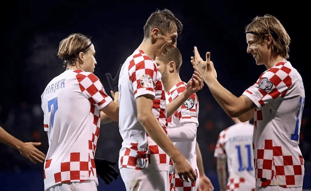 克罗地亚队在与芬兰队的比赛中晋级