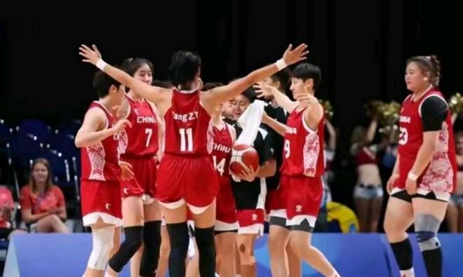 西班牙女篮激战波兰晋级半决赛