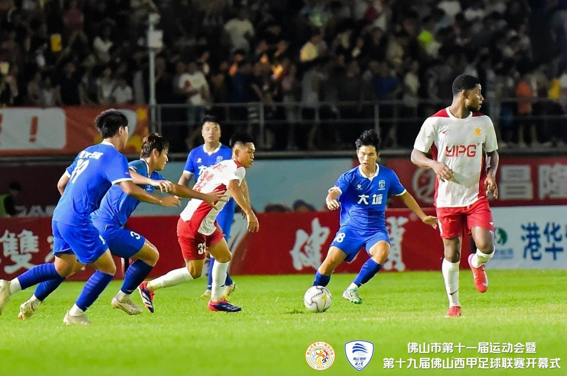 西甲豪强PK中超劲旅,热血沸腾的战斗 西甲豪强PK中超劲旅,热血沸腾的战斗