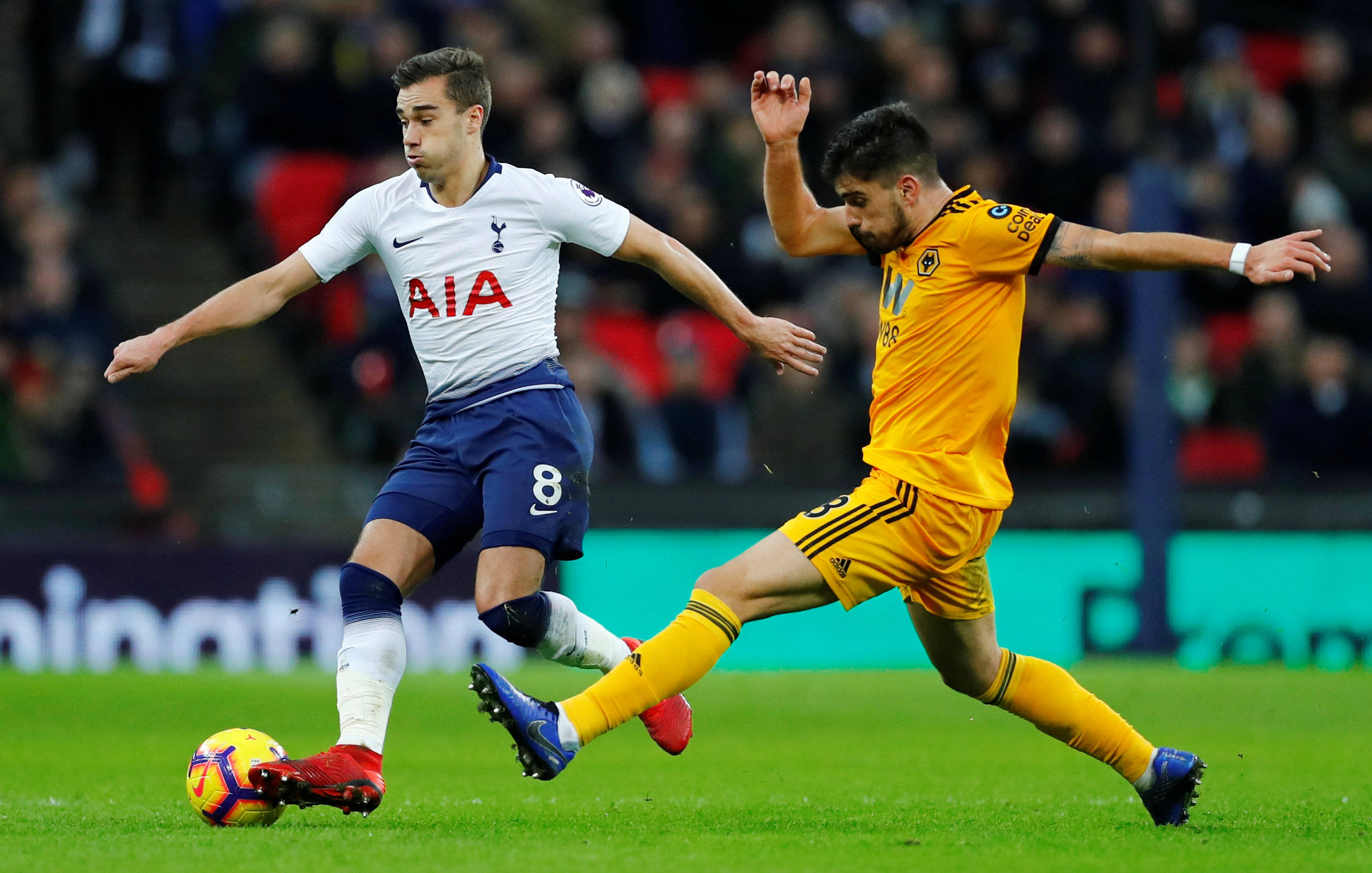 莱切斯特城面对困境,中卫大将主动请缨出战 莱切斯特城面对困境,中卫大将主动请缨出战