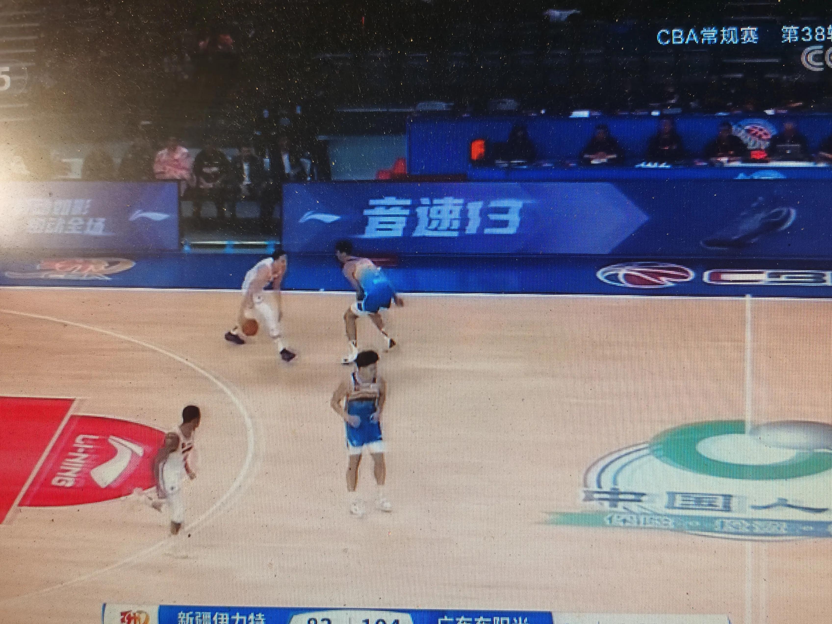 队伍表现不佳，未能晋级决赛