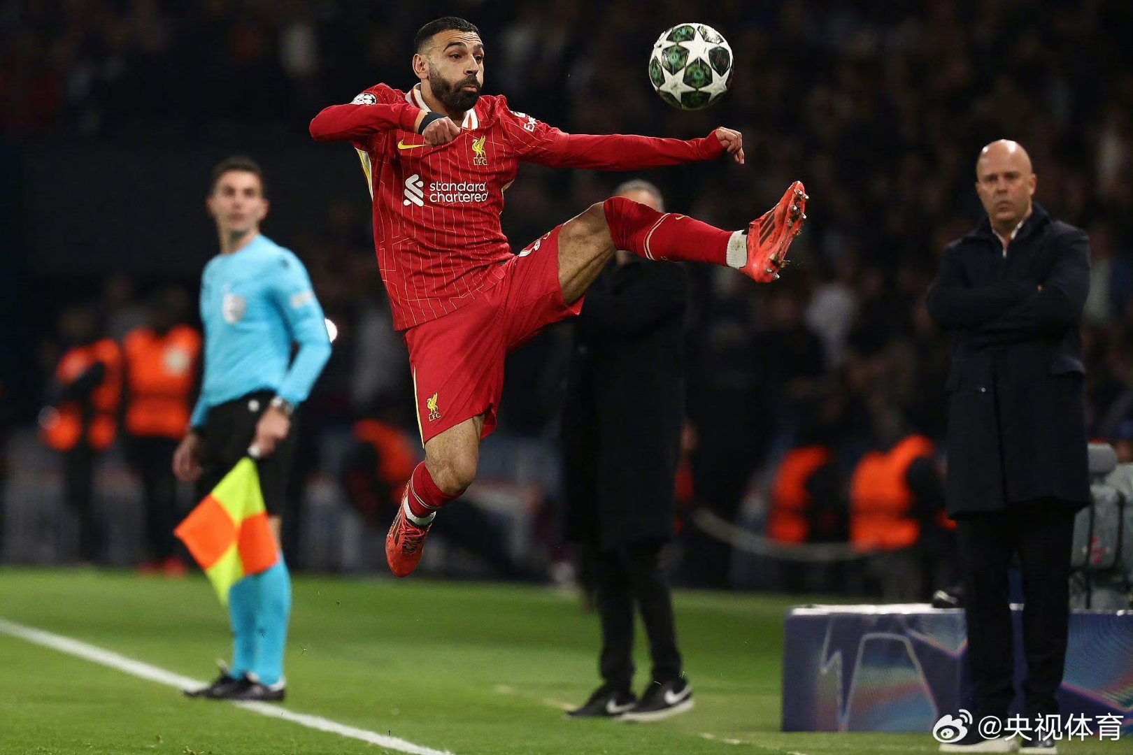 蒙彼利埃球员连续进球，为球队带来胜利