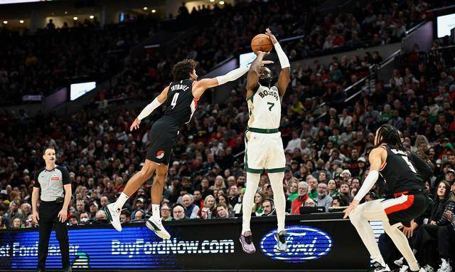 包含凯尔特人再遭溜马击败,战绩下滑令人担忧的词条 包含凯尔特人再遭溜马击败,战绩下滑令人担忧的词条