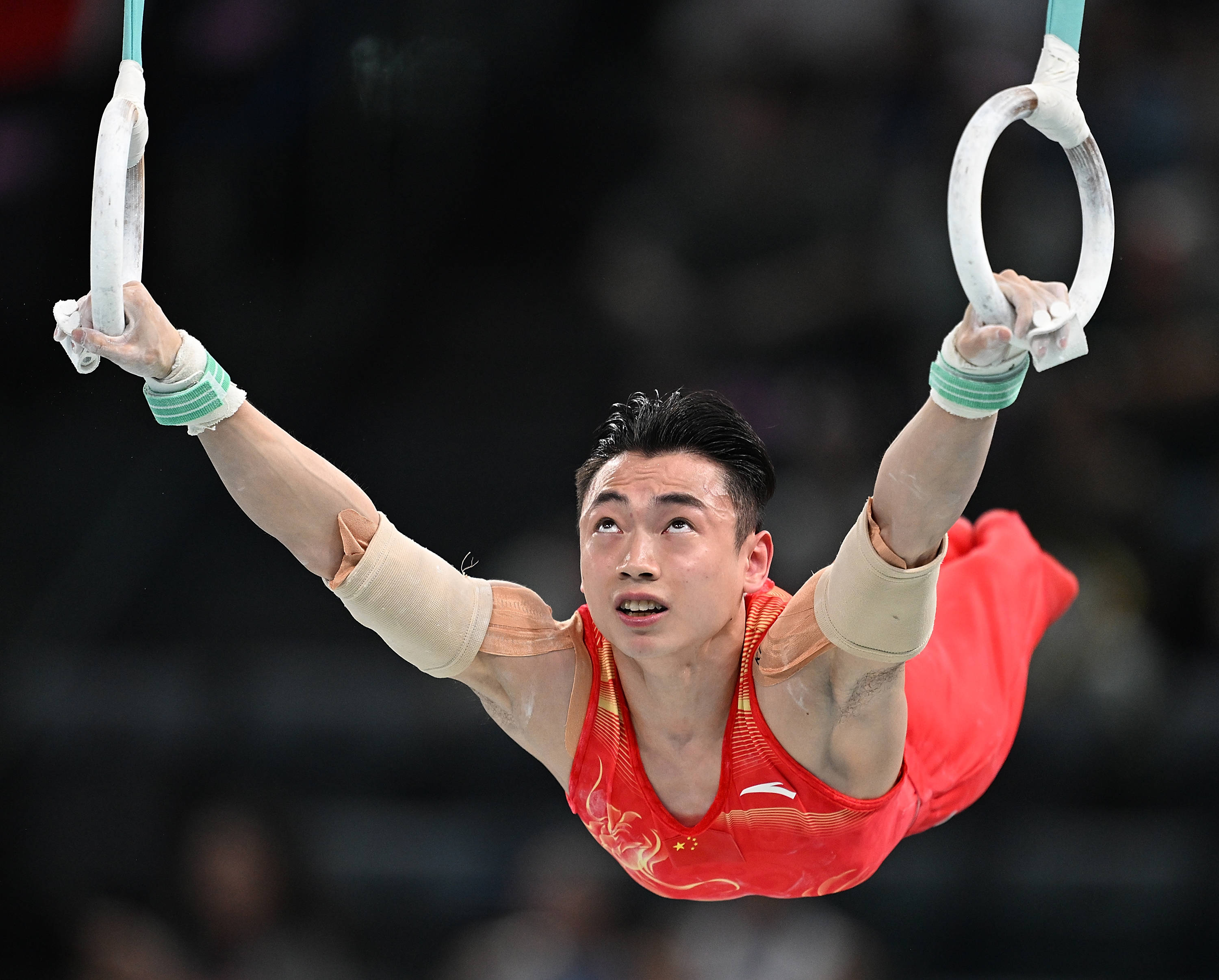 体操男团赛将在明天展开激烈角逐 体操男团赛将在明天展开激烈角逐