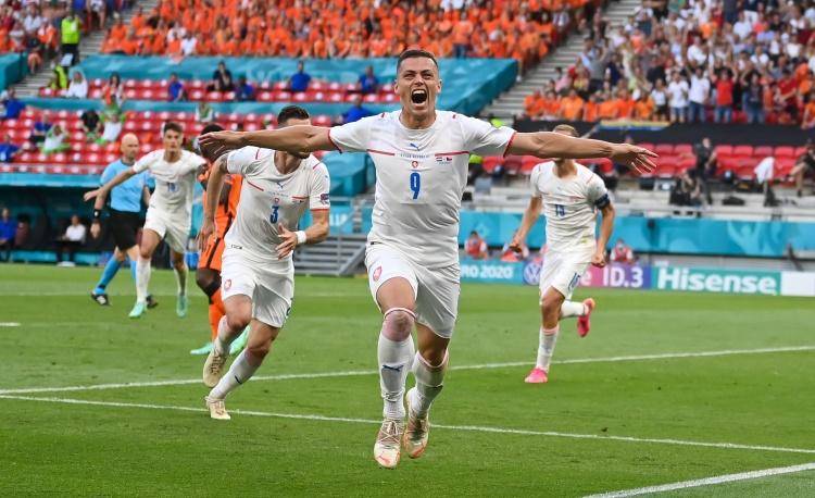 关于阿尔巴尼亚队胜克罗地亚,欧国联小组赛引爆悬念的信息 关于阿尔巴尼亚队胜克罗地亚,欧国联小组赛引爆悬念的信息