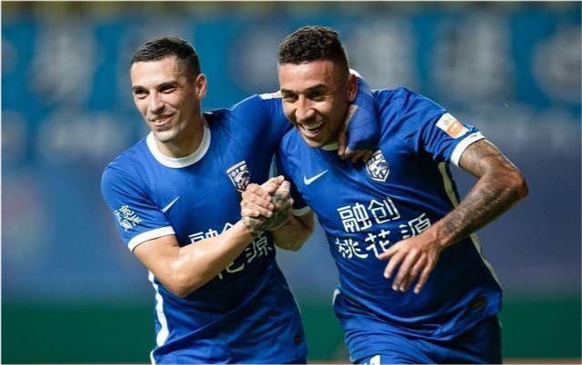 武汉卓尔爆冷战胜对手,取得翻盘 武汉卓尔爆冷战胜对手,取得翻盘