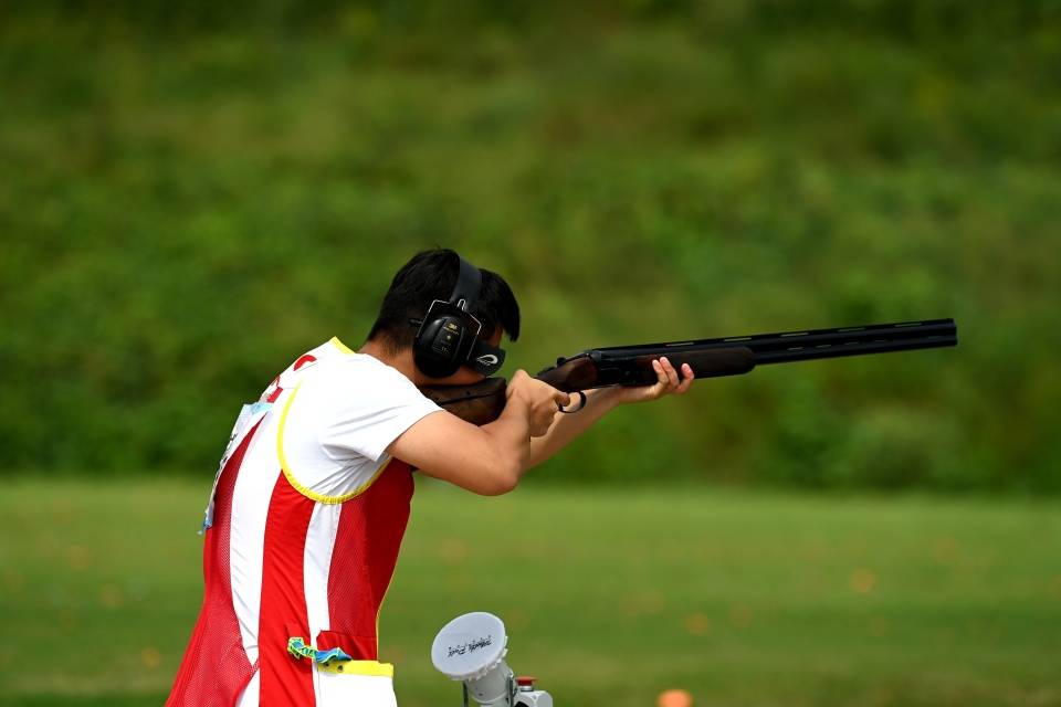 射击项目比拼激烈,选手获得铜牌 射击项目比拼激烈,选手获得铜牌