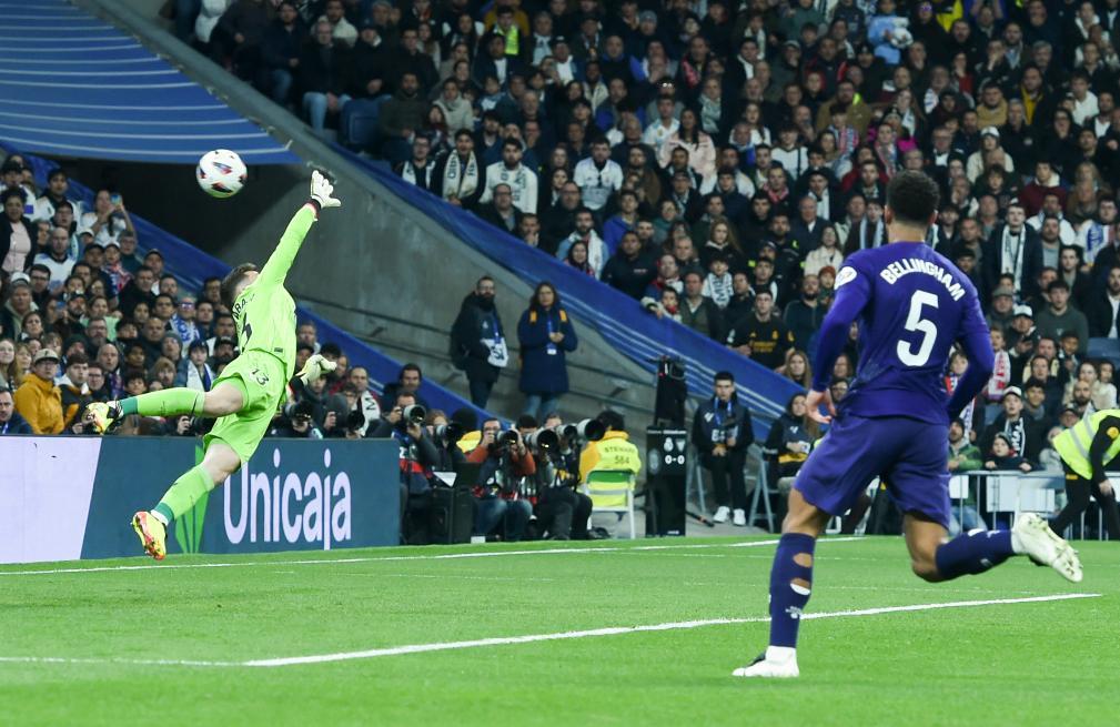 中央上海主场失利,面临联赛排名下滑的简单介绍 中央上海主场失利,面临联赛排名下滑的简单介绍