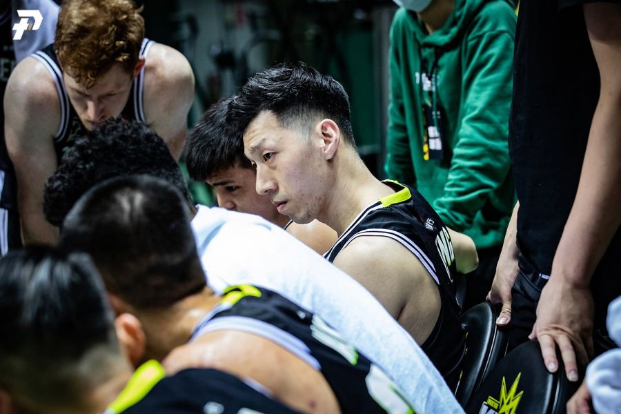 包含湖南男篮迎来胜利，重焕信心的词条