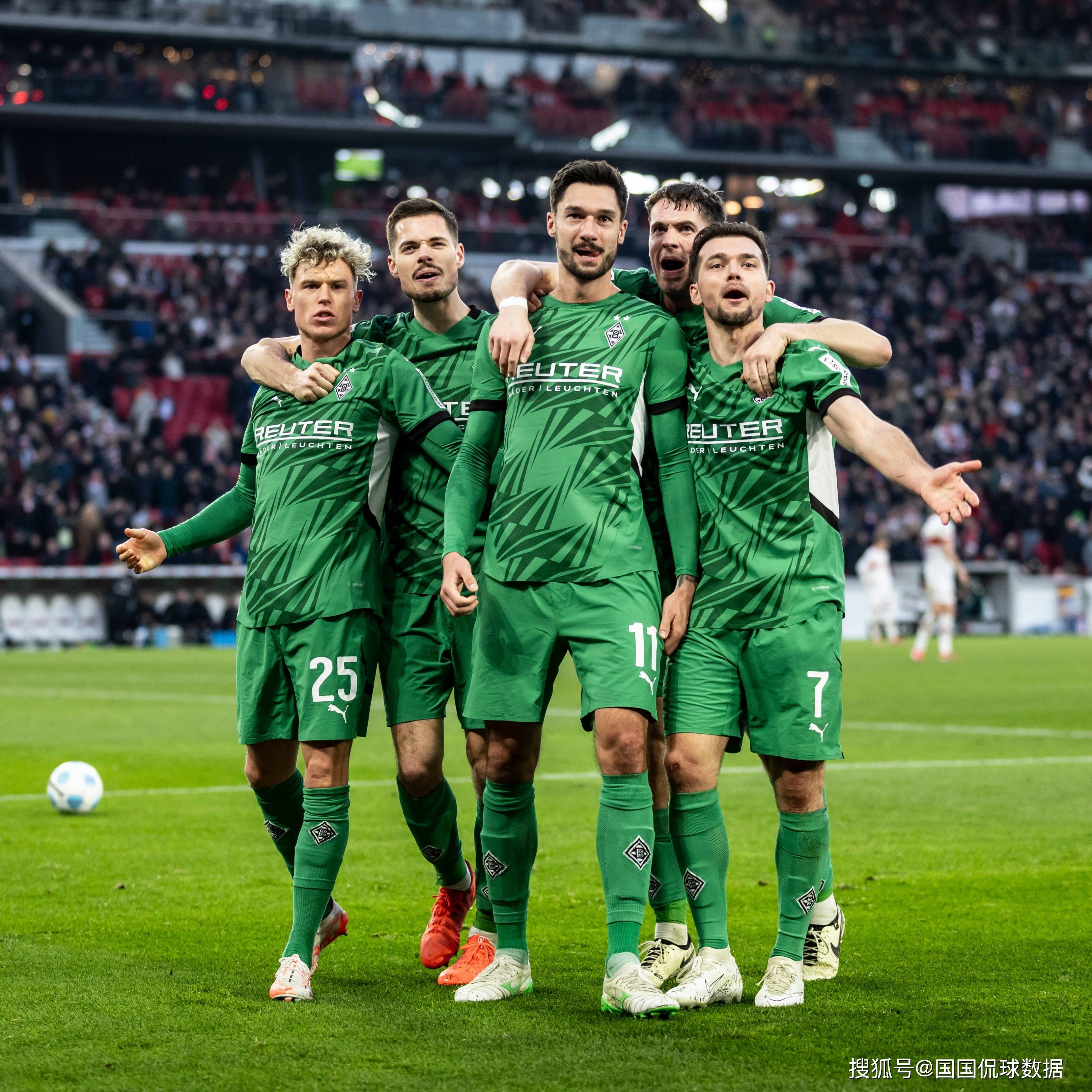 包含门兴格拉德巴赫客场惊险胜出,继续领跑的词条 包含门兴格拉德巴赫客场惊险胜出,继续领跑的词条