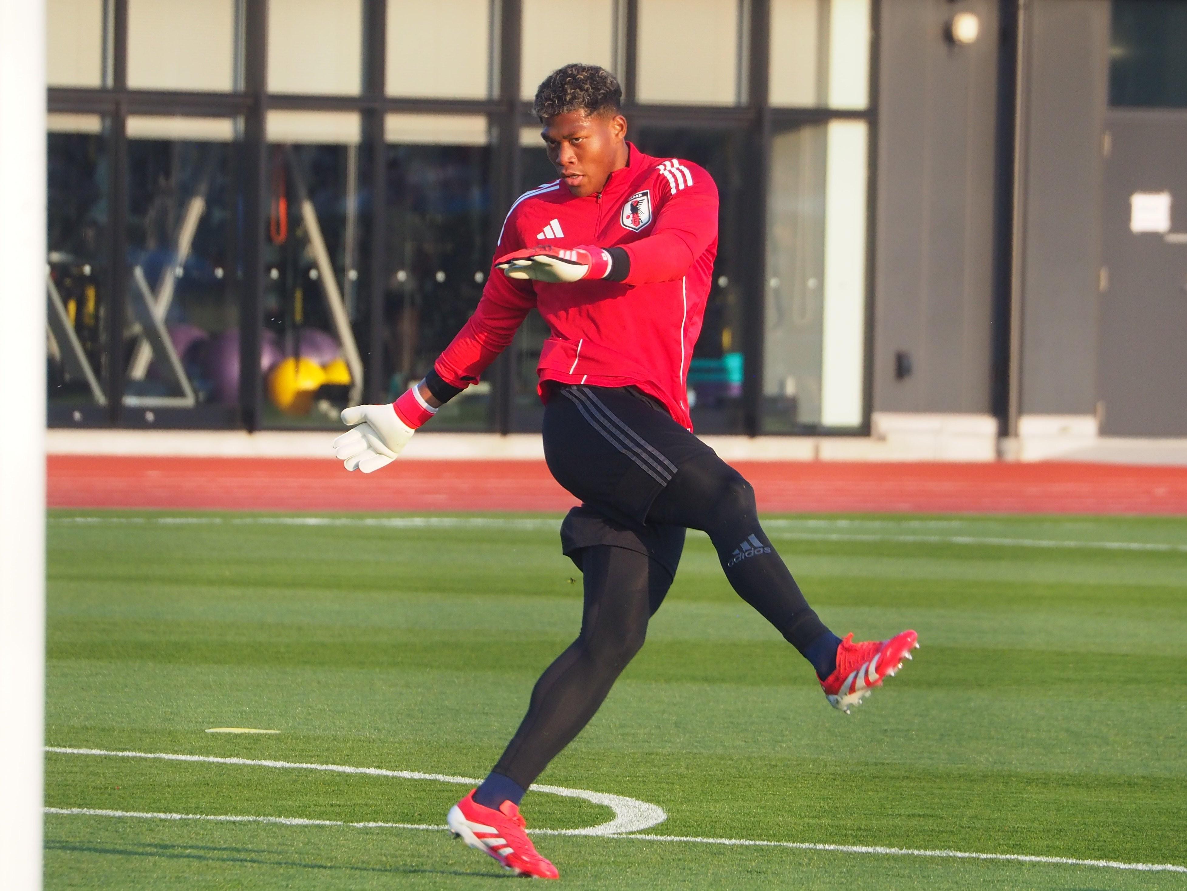 帕尔马门将神勇,助球队获得意外胜利的简单介绍 帕尔马门将神勇,助球队获得意外胜利的简单介绍