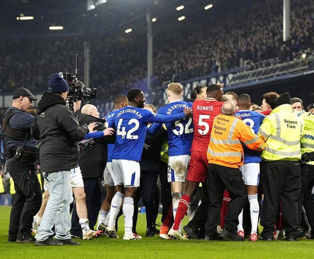 包含利物浦主帅透露队内球员受伤情况的词条 包含利物浦主帅透露队内球员受伤情况的词条