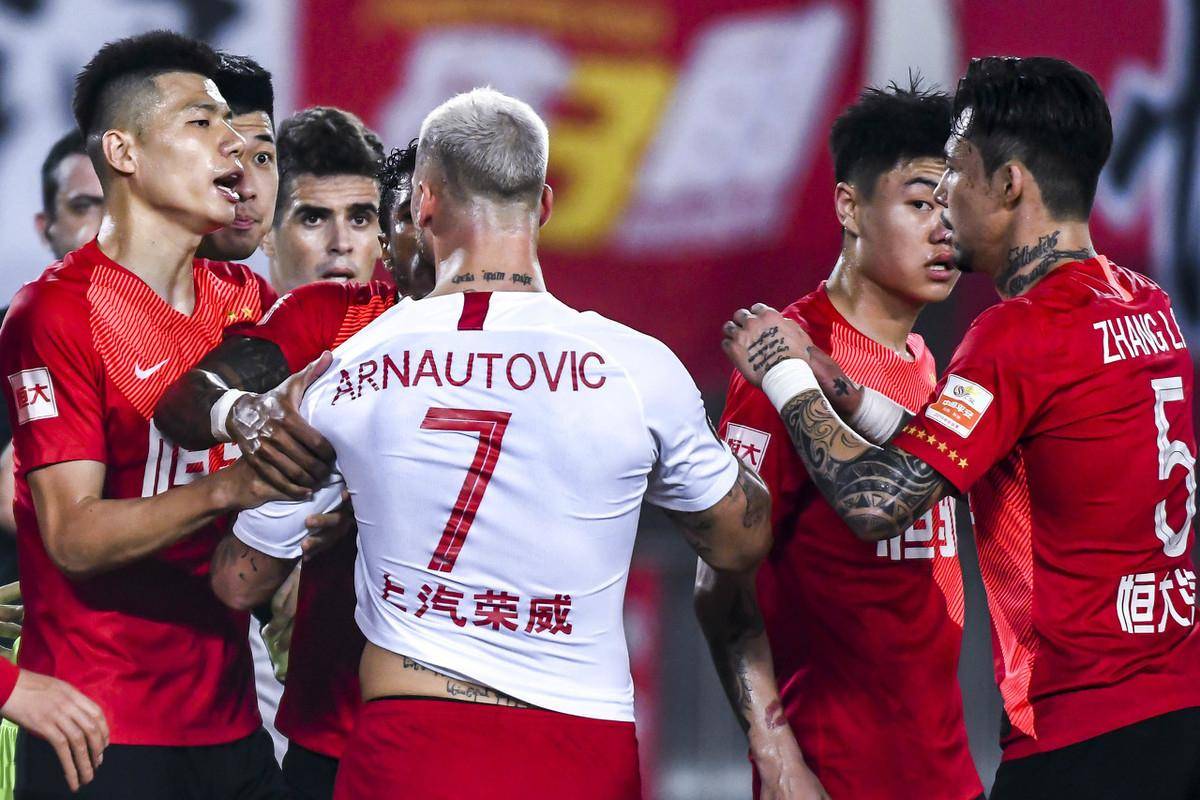 绝对斗志:体育赛场上的顶级对决 绝对斗志:体育赛场上的顶级对决