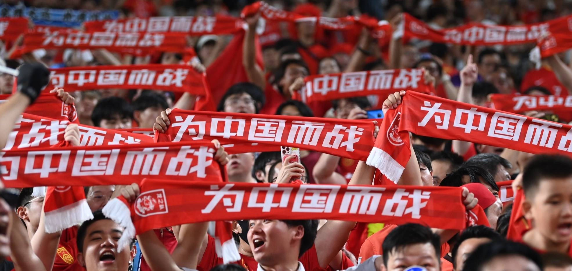 经典射门瞬间展望,球迷热切期待英雄诞生 经典射门瞬间展望,球迷热切期待英雄诞生