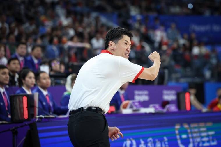 关于主教练战术精妙,球队大胜收官的信息 关于主教练战术精妙,球队大胜收官的信息