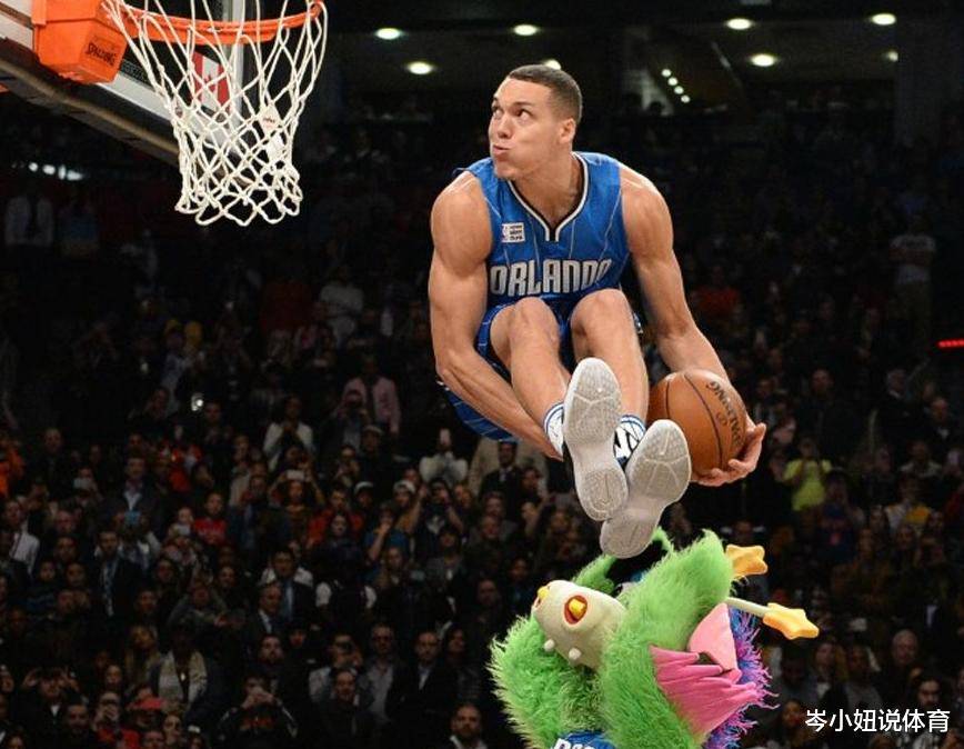 纵横交错的扣篮大赛再次展现魅力