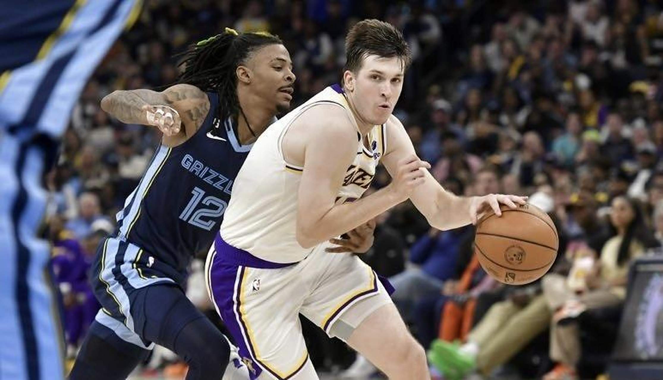 灰熊客场战胜湖人，约翰-莫兰表现抢眼获得赞誉