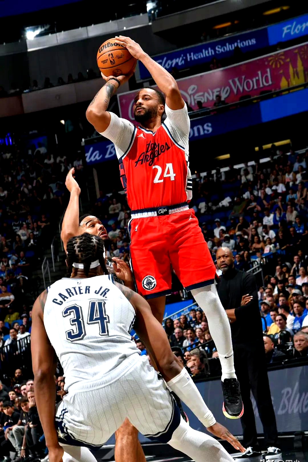 快船队遭遇魔术队的逆转败北 快船队遭遇魔术队的逆转败北